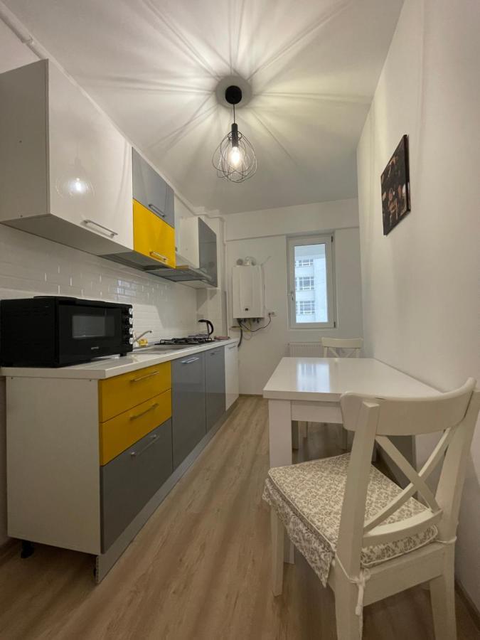 Luxury Q Residence Near Center 雅西 外观 照片