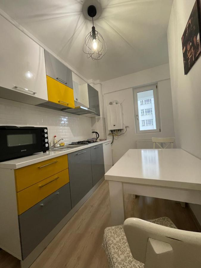 Luxury Q Residence Near Center 雅西 外观 照片